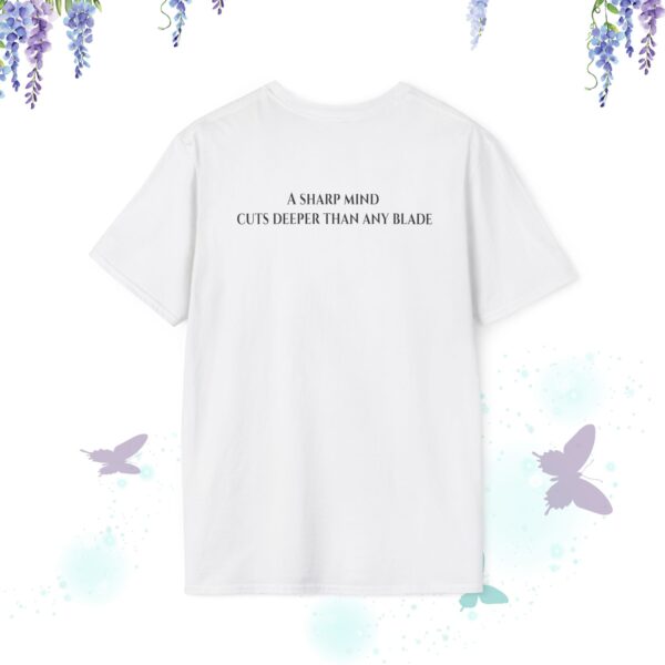 Shinobu Kocho, A Sharp Mind Unisex Softstyle T-Shirt, Graphic Tee, Gift for Thinkers, Inspirational Apparel, Motivational Clothing - Afbeelding 2